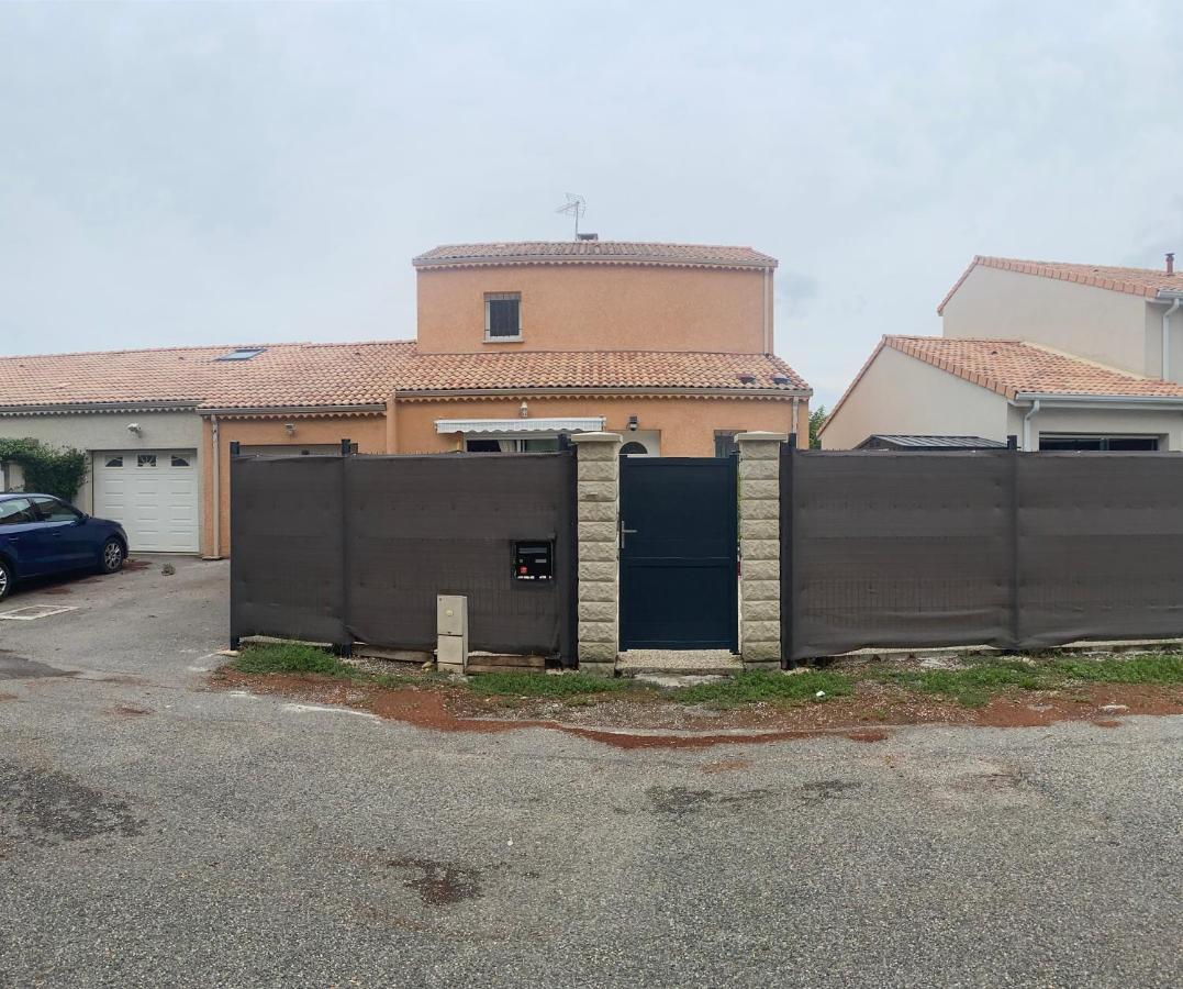 Chambres D'Hotes Drome Chatuzange-le-Goubet Exteriör bild